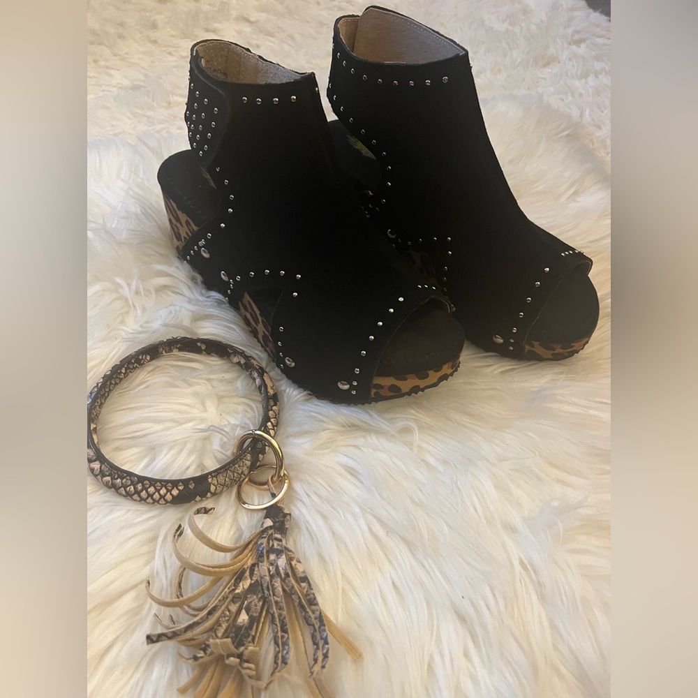 Volatile Black And Leopard Print Wedge. Size 7.. … - image 2